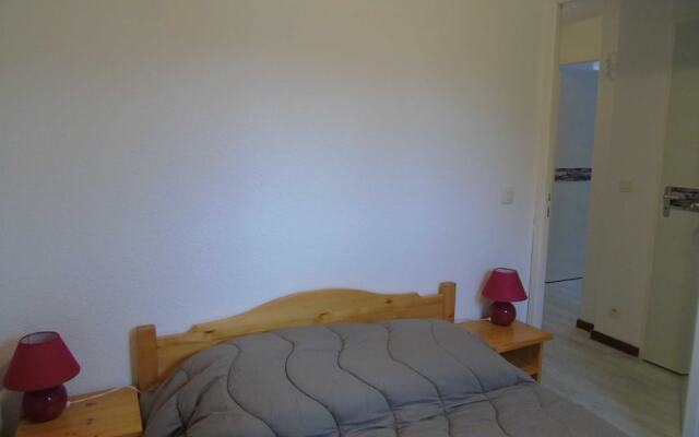 Lou Services Apartment E3 LSI 001