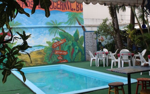 Oceanic Hostel