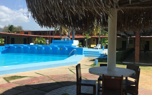 Gorgona Beach Hotel