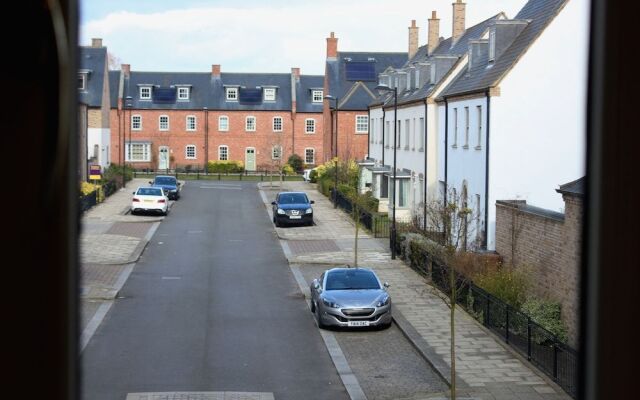 iStay - Perceval House