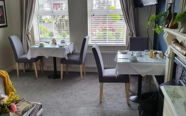 Grove Bed & Breakfast
