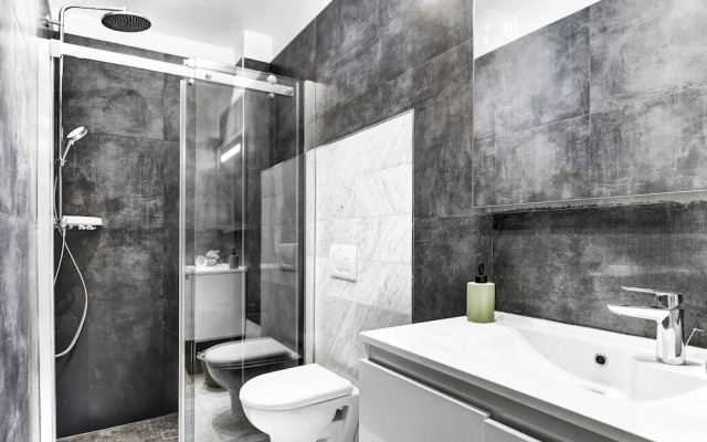 Stylish 1BR by Luxembourg Garden