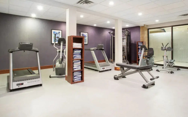 Holiday Inn Minot Riverside