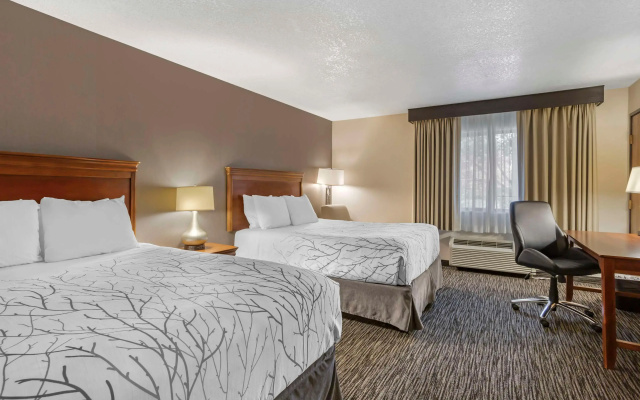 Best Western Plus Landmark Inn