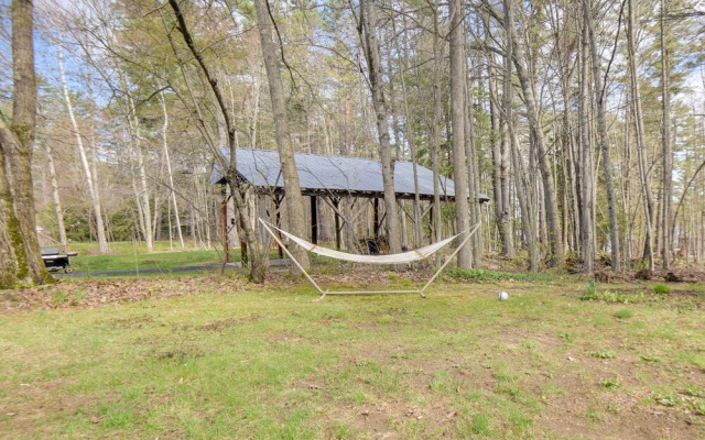 Family-friendly Bridgton Home, Steps to Lake!