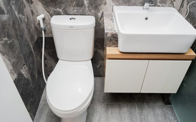 Minimalist and Cozy Studio Apartment at Tuscany Residences