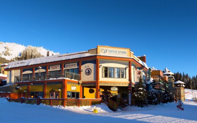 Vance Creek Hotel & Conference Centre