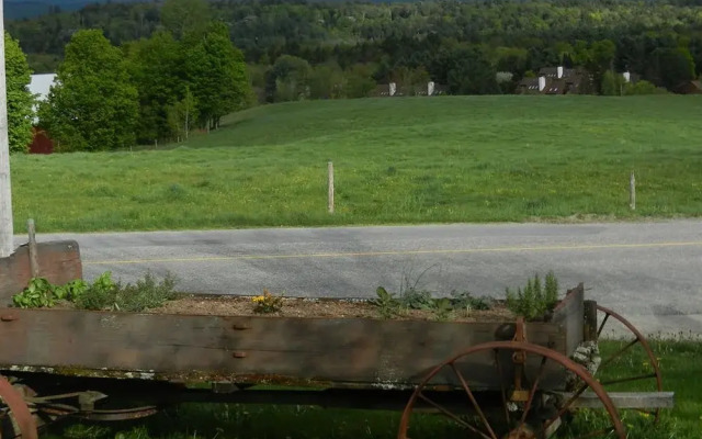 Ten Acres Lodge