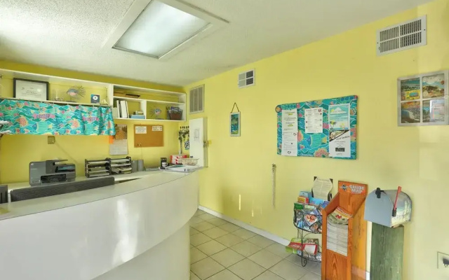 Gulf Winds Beach Resort