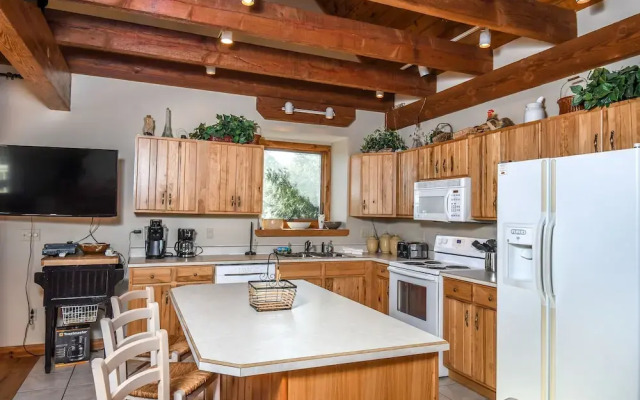 On Eagle's Wings 4 Bedroom House