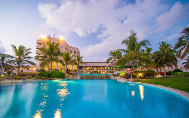 Crowne Plaza Muscat by IHG