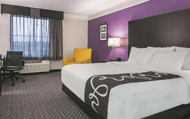 La Quinta Inn Detroit Utica