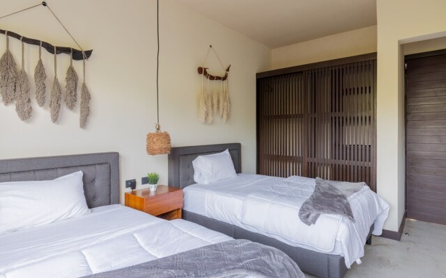 Asana Tulum 5 By Lockey