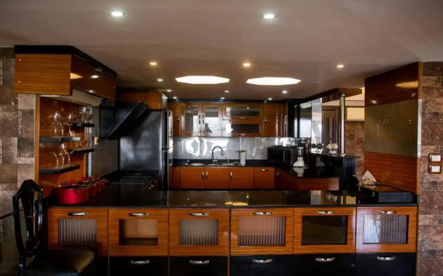Luxury Duplex penthouse with Full Great Nile view, entire apartment