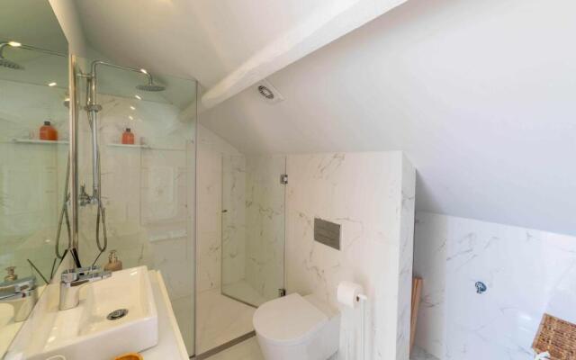 MyHomeisYourHome Viana Center Apartment