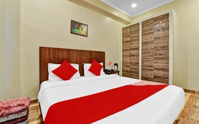 Oyo 84809  Mahalaxmi Guest House