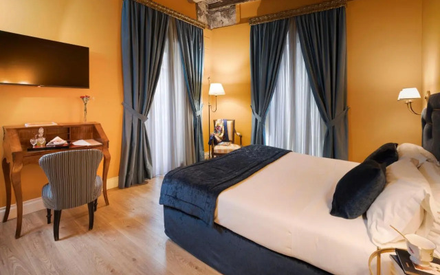 Palazzo Arone dei Baroni di Valentino