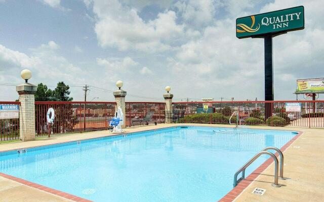 Quality Inn Conway - Greenbrier