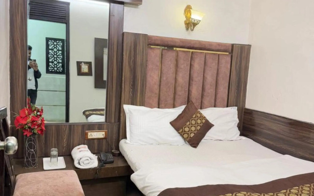 Hotel Shiv Palace