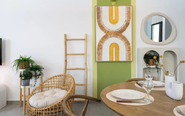 Solenne Stylish 2-BR Apt in Larnaca