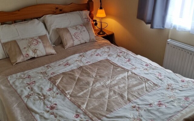 Captivating 2-bed Holiday Home in Kingussie