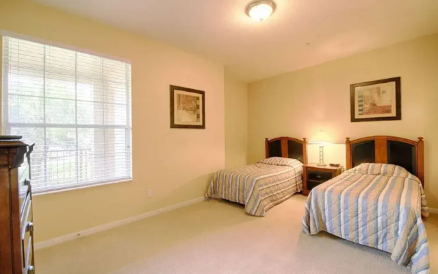 5036 105 Vista Cay