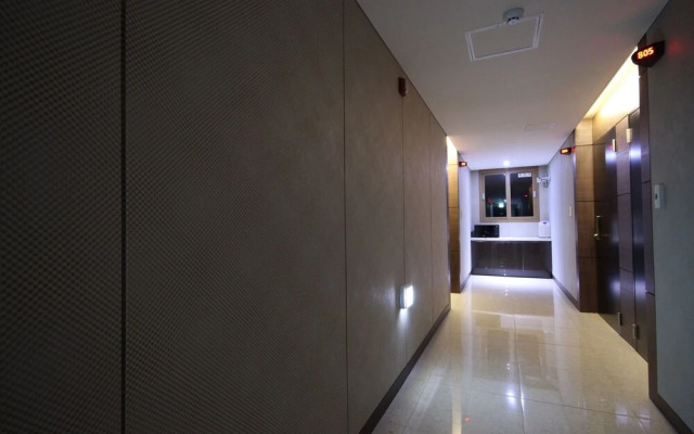Gimcheon Hotel Win