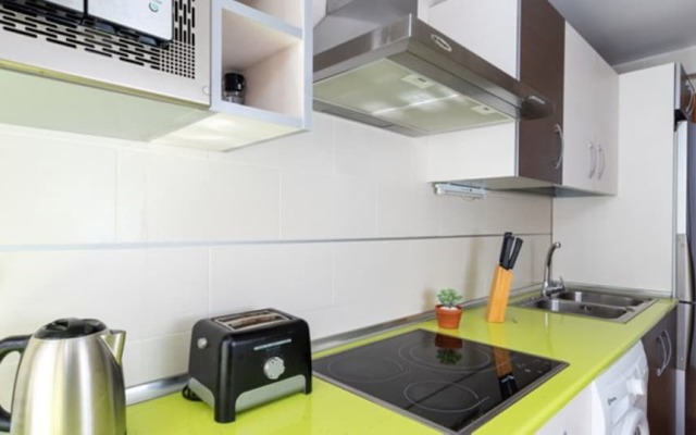 Apartment - 3 Bedrooms with WiFi - 107877