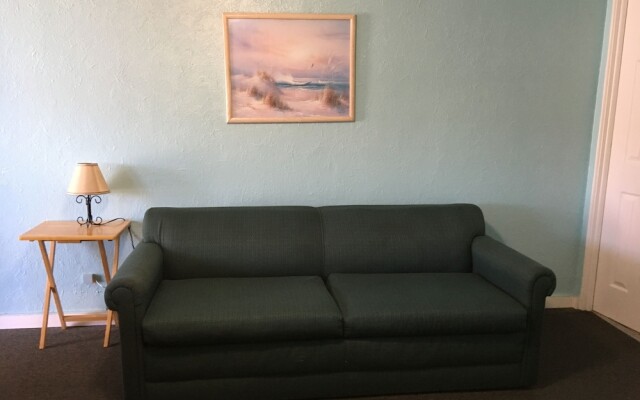 Harbor Mist Family Motel