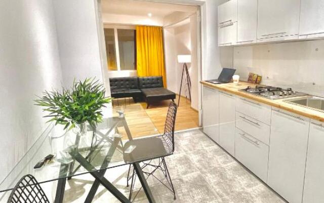 2 Bedroom Apartment on Chavchavadze Ave