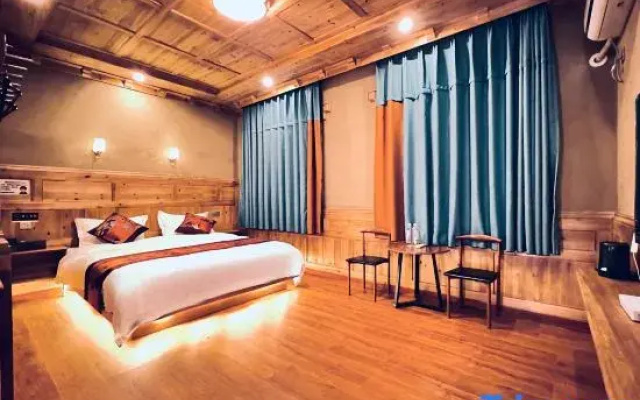 Xisa Mountain Homestay (Zhonglu Village)