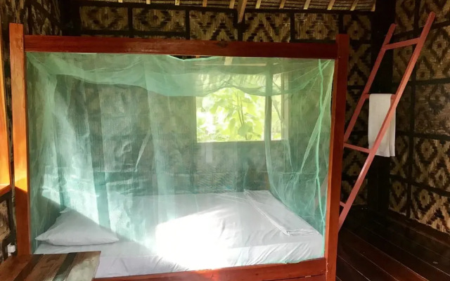 Ilakai Hostel - Adults Only