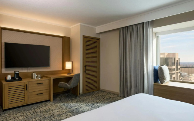 Sheraton Grand Sacramento Hotel