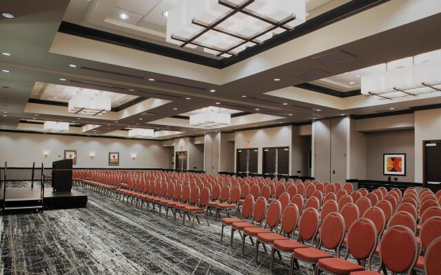 DoubleTree Suites by Hilton Bentonville