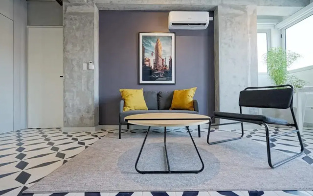 w Cool 1BR With Private Terrace in Plaza Herrera