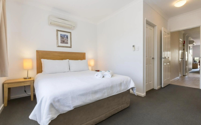 Leeuwin Apartments