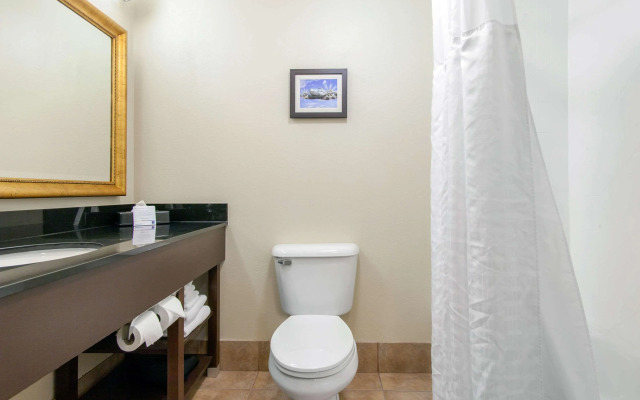Comfort Inn & Suites Norman near University