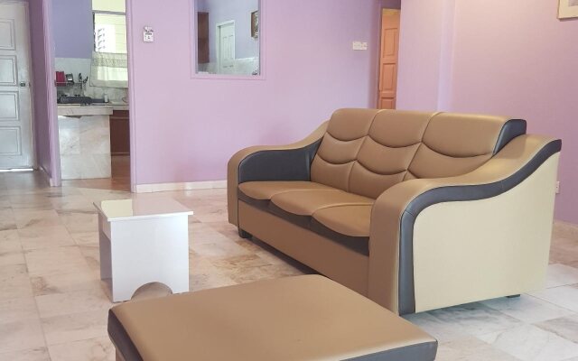 Century Suria Service Suite Apartment