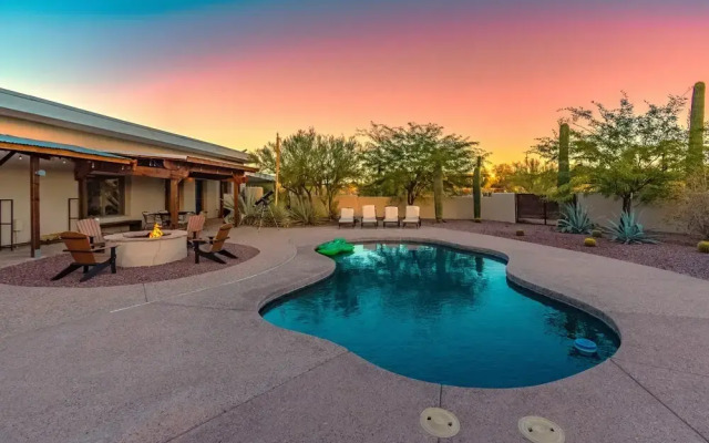 La Puerta Azul- Stunning Desert Retreat; Pool/Spa