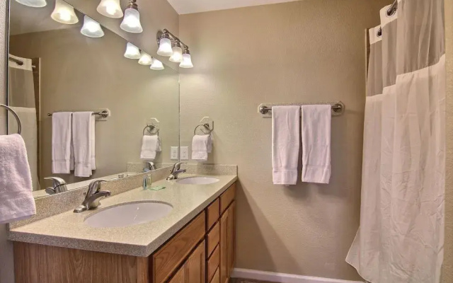 Pop-A-Top - 3 Br home