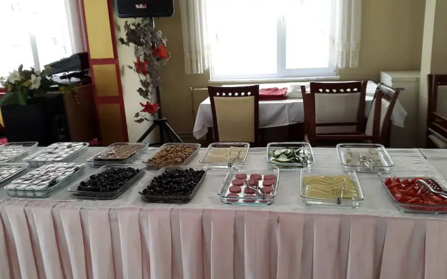 Leman Akçay Otel