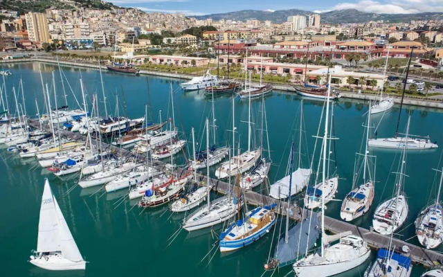 Belvilla by OYO Acanto Bilocale