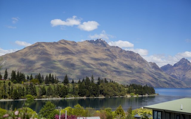 Stay of Queenstown