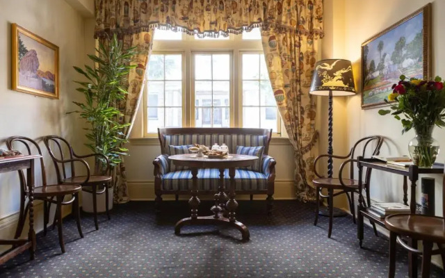 Golden Gate Hotel