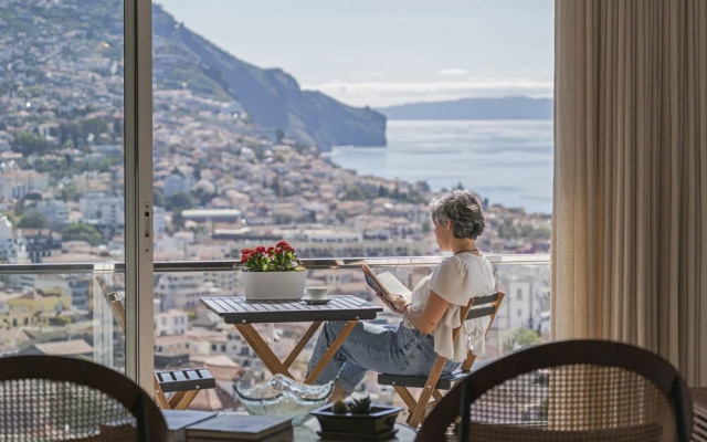 Duplex With sea and Mountain Views, Casa do Castelo