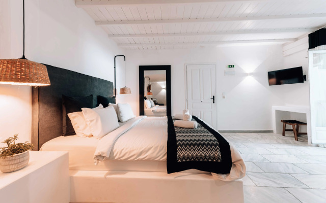 Mr & Mrs White Mykonos