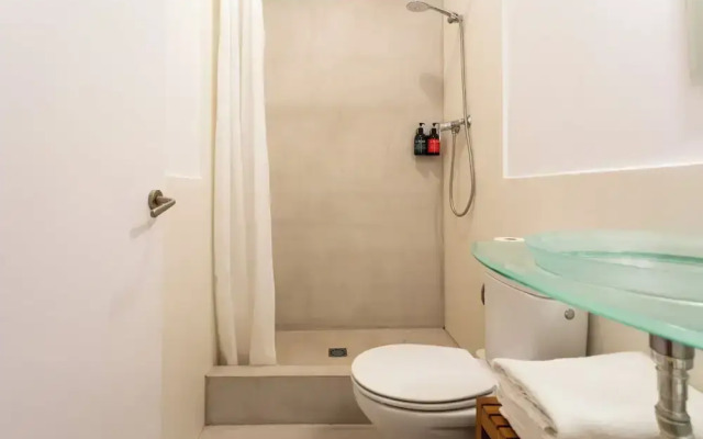 Apartment Near Las Ramblas For Families Or Friends