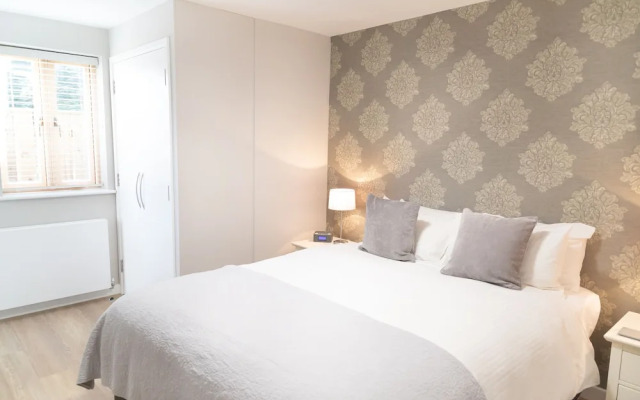 Citystay - Hinton House