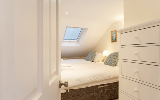 Perfect for family stays, ideal for walk to shops & restaurants