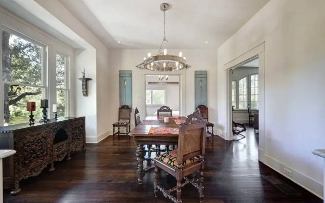 Modern Charm